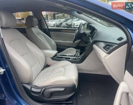 Хендай Соната 2014 у Києві на Automoto.ua Синій Хендай Соната, об'ємом двигуна 2.36 л та пробігом 176 тис. км за 15490 $, фото 10 на Automoto.ua