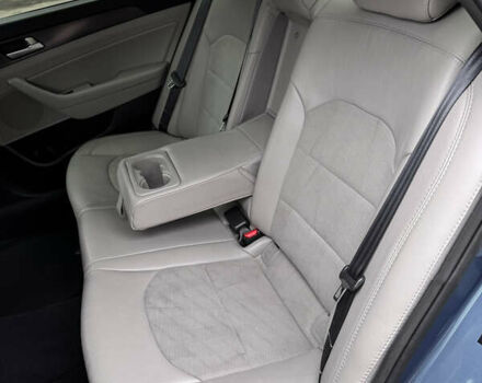 Синий Хендай Соната, объемом двигателя 2.36 л и пробегом 174 тыс. км за 12500 $, фото 46 на Automoto.ua