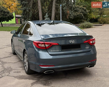 Синий Хендай Соната, объемом двигателя 2.36 л и пробегом 174 тыс. км за 12500 $, фото 10 на Automoto.ua
