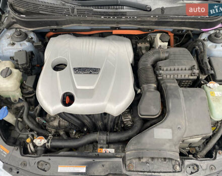 Синий Хендай Соната, объемом двигателя 2.4 л и пробегом 256 тыс. км за 10200 $, фото 10 на Automoto.ua