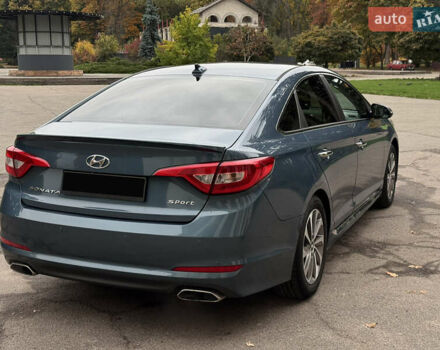 Синий Хендай Соната, объемом двигателя 2.36 л и пробегом 174 тыс. км за 12500 $, фото 9 на Automoto.ua