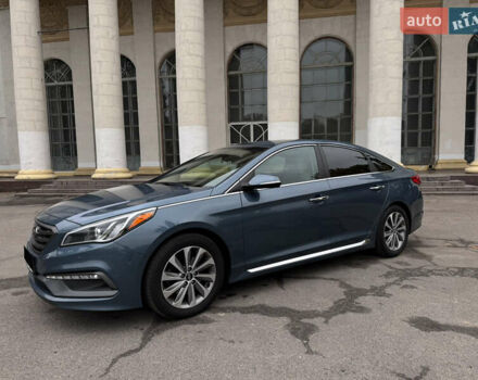 Синий Хендай Соната, объемом двигателя 2.36 л и пробегом 174 тыс. км за 12500 $, фото 4 на Automoto.ua