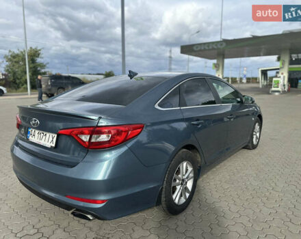 Синій Хендай Соната, об'ємом двигуна 2.36 л та пробігом 132 тис. км за 10500 $, фото 7 на Automoto.ua