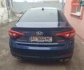 Синій Хендай Соната, об'ємом двигуна 2.36 л та пробігом 185 тис. км за 12500 $, фото 2 на Automoto.ua