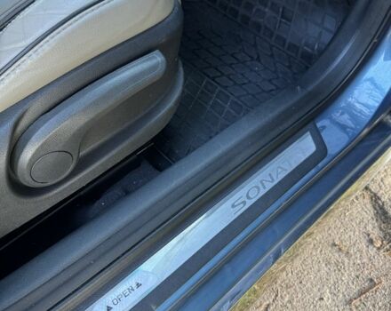 Синій Хендай Соната, об'ємом двигуна 2 л та пробігом 181 тис. км за 11000 $, фото 15 на Automoto.ua