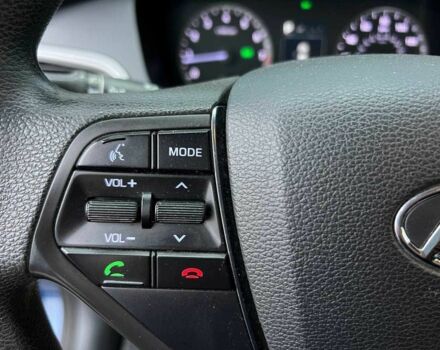 Синій Хендай Соната, об'ємом двигуна 2.4 л та пробігом 127 тис. км за 10500 $, фото 12 на Automoto.ua