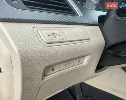 Синій Хендай Соната, об'ємом двигуна 2.36 л та пробігом 132 тис. км за 10500 $, фото 35 на Automoto.ua