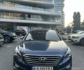 Синий Хендай Соната, объемом двигателя 2 л и пробегом 225 тыс. км за 12500 $, фото 1 на Automoto.ua