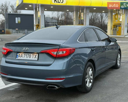 Синій Хендай Соната, об'ємом двигуна 2.36 л та пробігом 113 тис. км за 9900 $, фото 3 на Automoto.ua