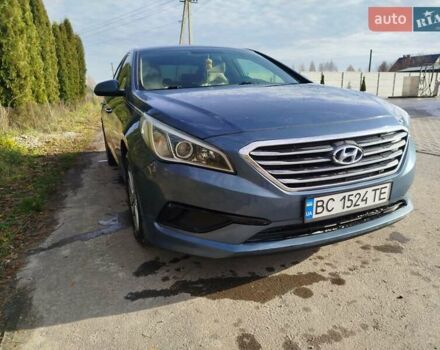 Синий Хендай Соната, объемом двигателя 2.36 л и пробегом 219 тыс. км за 10200 $, фото 1 на Automoto.ua