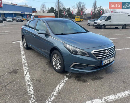 Синий Хендай Соната, объемом двигателя 2.36 л и пробегом 210 тыс. км за 9500 $, фото 2 на Automoto.ua