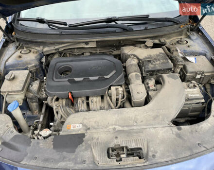 Синій Хендай Соната, об'ємом двигуна 2.36 л та пробігом 125 тис. км за 8500 $, фото 23 на Automoto.ua