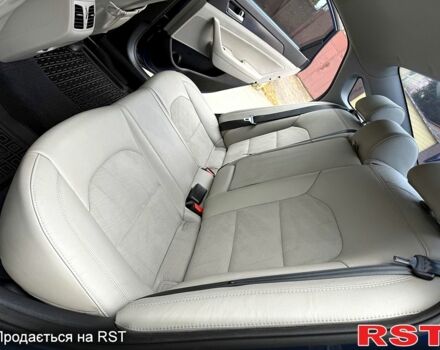 Синий Хендай Соната, объемом двигателя 24 л и пробегом 122 тыс. км за 9700 $, фото 11 на Automoto.ua