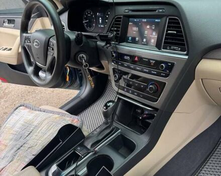 Синий Хендай Соната, объемом двигателя 2.4 л и пробегом 120 тыс. км за 10500 $, фото 9 на Automoto.ua