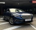 Синий Хендай Соната, объемом двигателя 2.36 л и пробегом 252 тыс. км за 9790 $, фото 1 на Automoto.ua