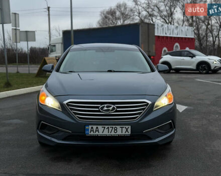 Синій Хендай Соната, об'ємом двигуна 2.36 л та пробігом 113 тис. км за 9900 $, фото 1 на Automoto.ua