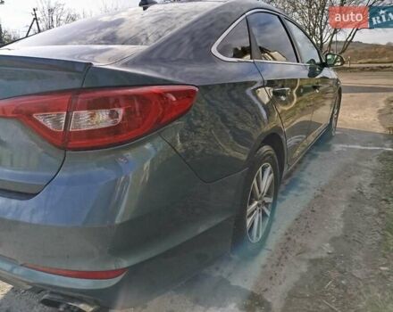 Синий Хендай Соната, объемом двигателя 2.36 л и пробегом 219 тыс. км за 10200 $, фото 6 на Automoto.ua