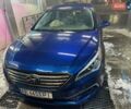 Синий Хендай Соната, объемом двигателя 2.4 л и пробегом 250 тыс. км за 10000 $, фото 1 на Automoto.ua