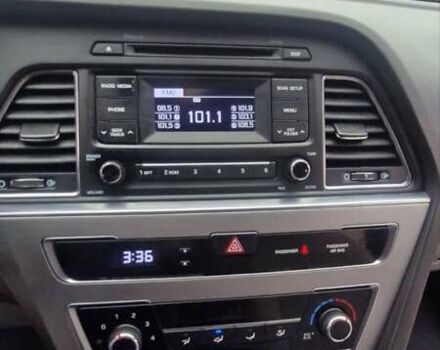 Синий Хендай Соната, объемом двигателя 2.36 л и пробегом 138 тыс. км за 8900 $, фото 9 на Automoto.ua