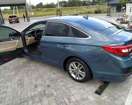 Синий Хендай Соната, объемом двигателя 2.4 л и пробегом 144 тыс. км за 12100 $, фото 11 на Automoto.ua