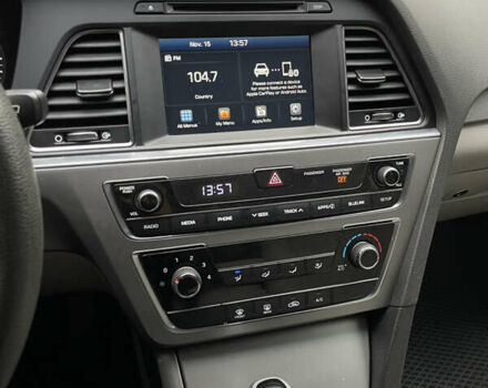 Синій Хендай Соната, об'ємом двигуна 2.36 л та пробігом 125 тис. км за 8500 $, фото 22 на Automoto.ua