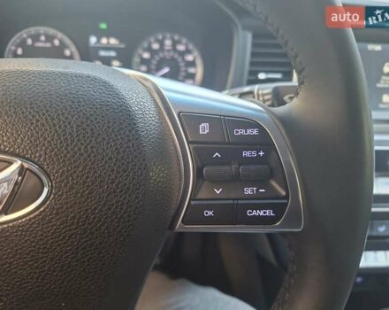 Хендай Соната 2017 в Киеве на Automoto.ua Синий Хендай Соната, объемом двигателя 2.36 л и пробегом 90 тыс. км за 11999 $, фото 35 на Automoto.ua
