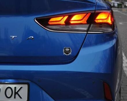 Синій Хендай Соната, об'ємом двигуна 2.4 л та пробігом 62 тис. км за 15200 $, фото 6 на Automoto.ua