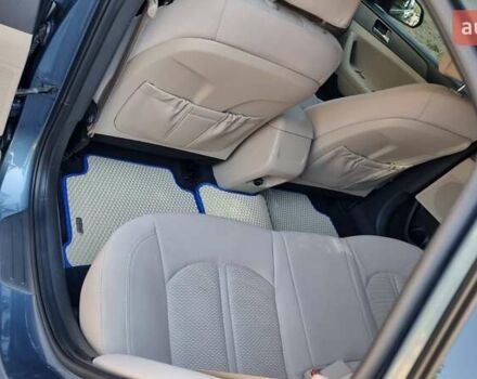 Синій Хендай Соната, об'ємом двигуна 2.4 л та пробігом 228 тис. км за 11700 $, фото 8 на Automoto.ua