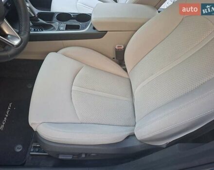 Хендай Соната 2017 в Киеве на Automoto.ua Синий Хендай Соната, объемом двигателя 2.36 л и пробегом 90 тыс. км за 11999 $, фото 21 на Automoto.ua