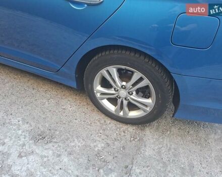 Хендай Соната 2017 в Киеве на Automoto.ua Синий Хендай Соната, объемом двигателя 2.36 л и пробегом 90 тыс. км за 11999 $, фото 12 на Automoto.ua