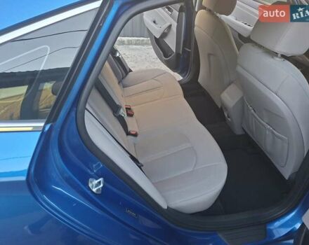 Хендай Соната 2017 в Киеве на Automoto.ua Синий Хендай Соната, объемом двигателя 2.36 л и пробегом 90 тыс. км за 11999 $, фото 16 на Automoto.ua