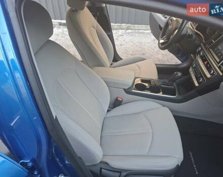 Хендай Соната 2017 в Киеве на Automoto.ua Синий Хендай Соната, объемом двигателя 2.36 л и пробегом 90 тыс. км за 11999 $, фото 15 на Automoto.ua