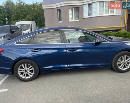 Синий Хендай Соната, объемом двигателя 2.36 л и пробегом 150 тыс. км за 11200 $, фото 4 на Automoto.ua