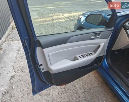 Хендай Соната 2017 в Киеве на Automoto.ua Синий Хендай Соната, объемом двигателя 2.36 л и пробегом 90 тыс. км за 11999 $, фото 20 на Automoto.ua