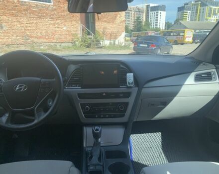 Синий Хендай Соната, объемом двигателя 2.4 л и пробегом 192 тыс. км за 10800 $, фото 6 на Automoto.ua