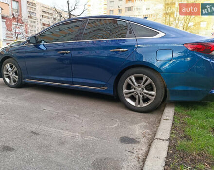 Синій Хендай Соната, об'ємом двигуна 2.4 л та пробігом 184 тис. км за 15900 $, фото 1 на Automoto.ua