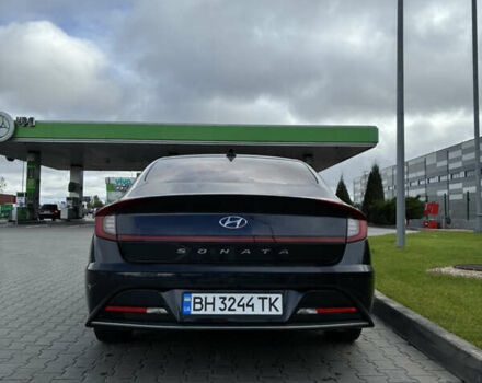 Синій Хендай Соната, об'ємом двигуна 2 л та пробігом 172 тис. км за 20000 $, фото 4 на Automoto.ua