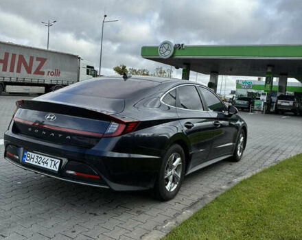 Синій Хендай Соната, об'ємом двигуна 2 л та пробігом 172 тис. км за 20000 $, фото 5 на Automoto.ua