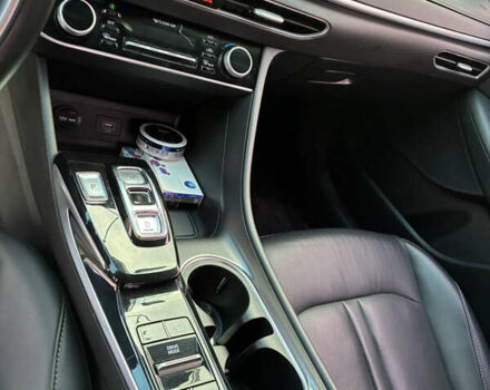 Синій Хендай Соната, об'ємом двигуна 2 л та пробігом 172 тис. км за 20000 $, фото 12 на Automoto.ua