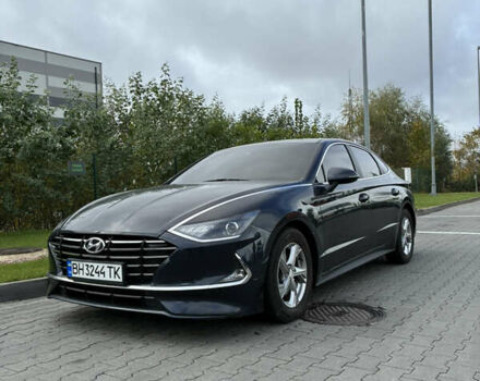 Синій Хендай Соната, об'ємом двигуна 2 л та пробігом 172 тис. км за 20000 $, фото 1 на Automoto.ua