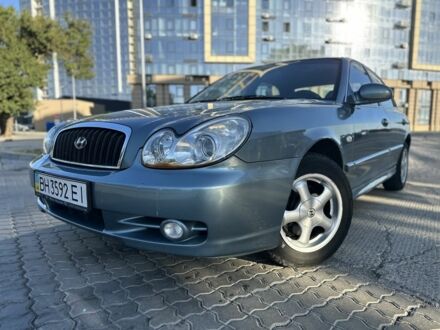 Синий Хендай Соната, объемом двигателя 2 л и пробегом 370 тыс. км за 4485 $, фото 1 на Automoto.ua