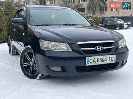 Синий Хендай Соната, объемом двигателя 2 л и пробегом 292 тыс. км за 3350 $, фото 1 на Automoto.ua