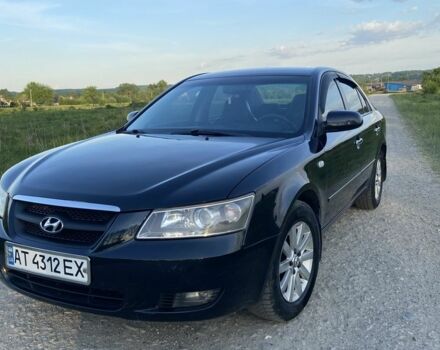 Синий Хендай Соната, объемом двигателя 2 л и пробегом 210 тыс. км за 5500 $, фото 1 на Automoto.ua