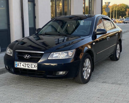 Синій Хендай Соната, об'ємом двигуна 2 л та пробігом 215 тис. км за 5300 $, фото 1 на Automoto.ua