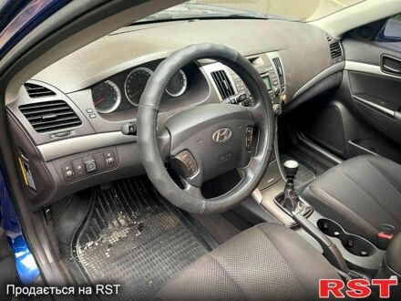 Хендай Соната 2008 у Белой Церкве на Automoto.ua Синій Хендай Соната, об'ємом двигуна 2 л та пробігом 245 тис. км за 5600 $, фото 1 на Automoto.ua