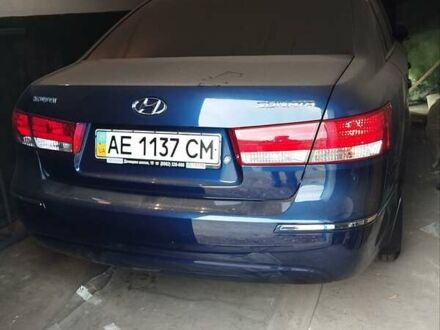 Синий Хендай Соната, объемом двигателя 2 л и пробегом 33 тыс. км за 13500 $, фото 1 на Automoto.ua