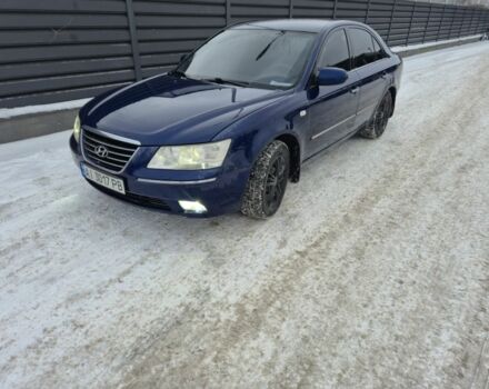Синий Хендай Соната, объемом двигателя 2 л и пробегом 296 тыс. км за 5400 $, фото 1 на Automoto.ua