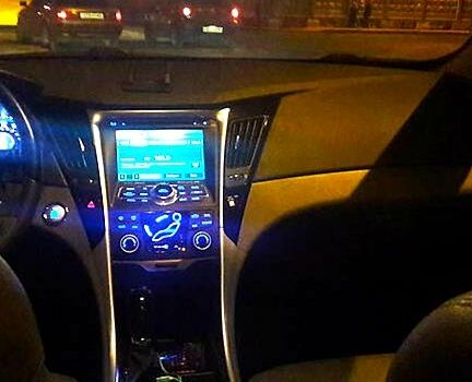 Синий Хендай Соната, объемом двигателя 2.4 л и пробегом 230 тыс. км за 7500 $, фото 1 на Automoto.ua