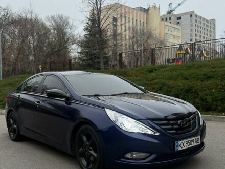Синий Хендай Соната, объемом двигателя 2 л и пробегом 311 тыс. км за 8500 $, фото 1 на Automoto.ua