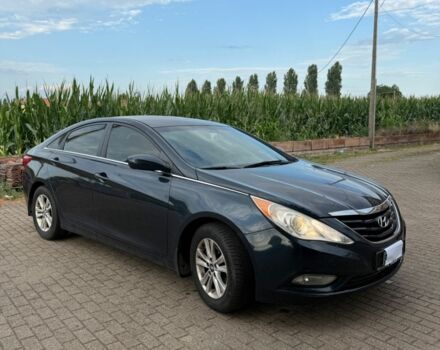 Синий Хендай Соната, объемом двигателя 2.4 л и пробегом 260 тыс. км за 7700 $, фото 1 на Automoto.ua
